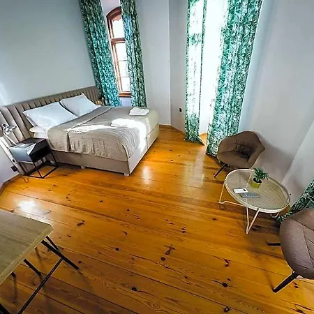 Aparthotel W Wiezy 3*